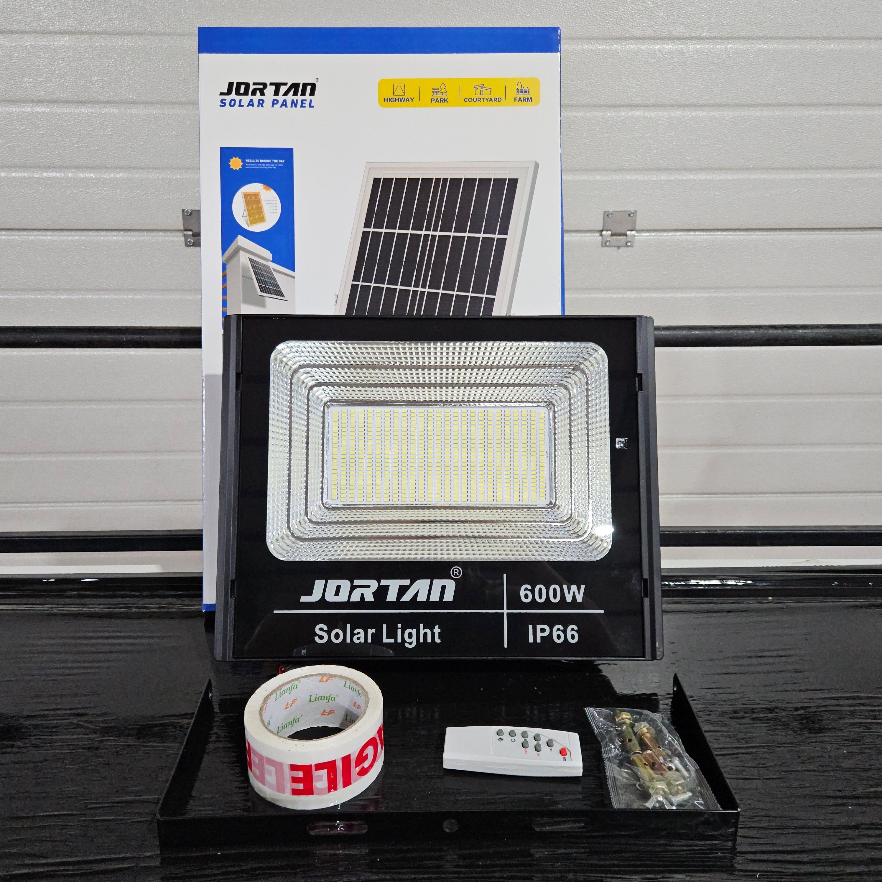 Proiector Solar Jortan 1200W 600W 400W 200W 100W 50W + Panou Solar + Kit Montaj