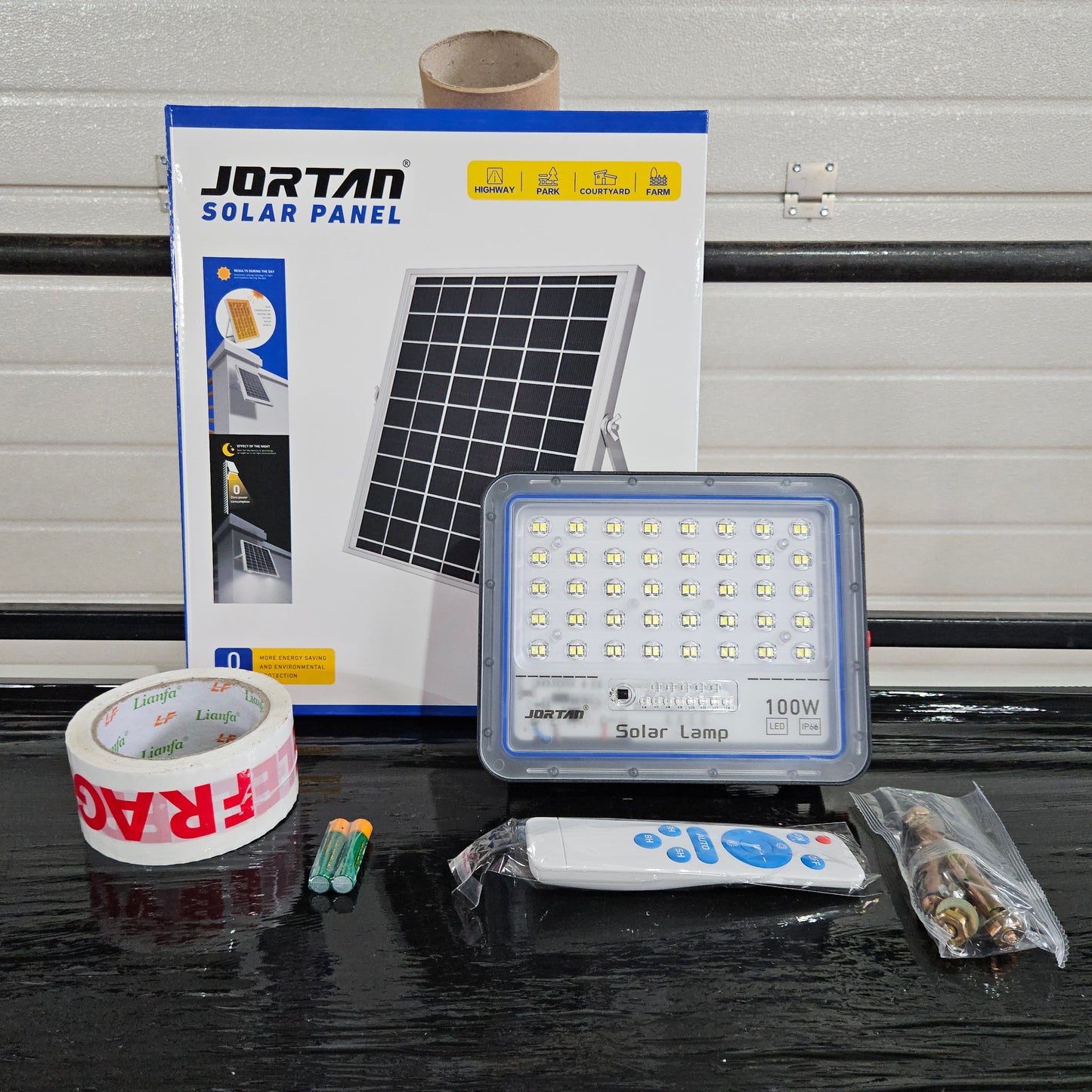 Proiector Solar Jortan Blue 600W 400W 200W 100W Lampa cu Incarcare Solara cu Panou Solar Kit Montaj