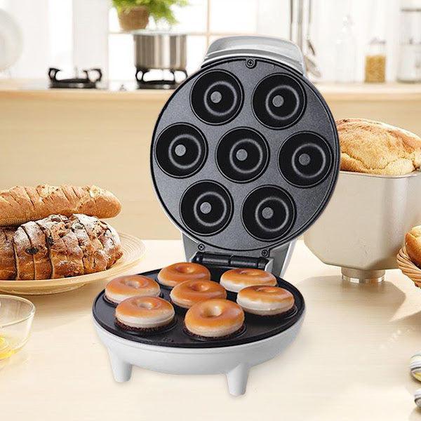 Aparat Electric pentru 7 Gogoși Sonifer Donut Maker, 750W, Plăci Antiaderente