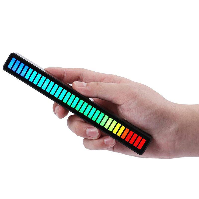 Bară RGB cu 32 LED-uri Sincronizate Muzical, 18 Culori și Multiple Moduri, Alimentare USB-C