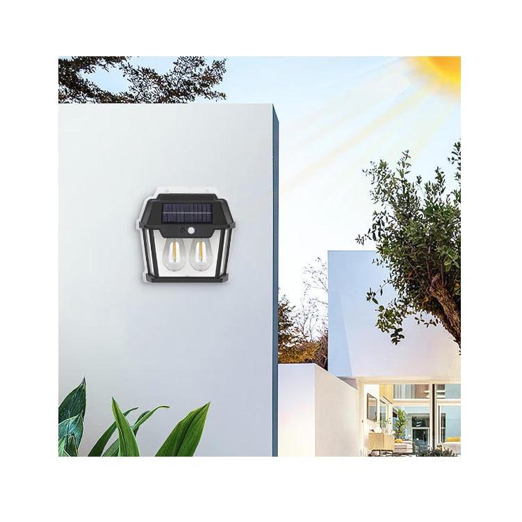 Lampa Solară de Perete cu 2 Becuri LED, Senzor de Mișcare, 600 Lumeni, Rezistentă la Apă,