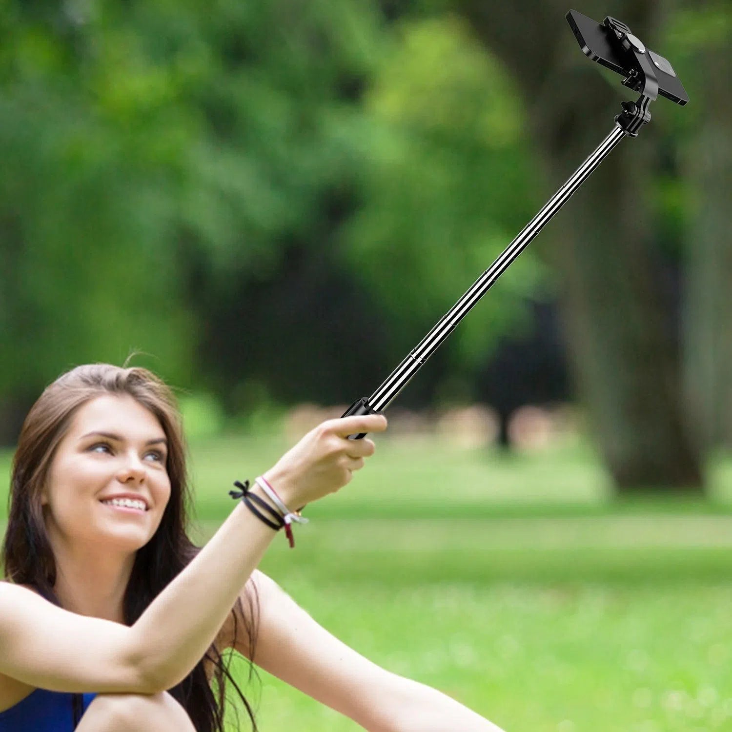 Trepied selfie stick de 40" pentru telefon, extensibil și multifuncțional, cu telecomandă wireless și rotire la 360°