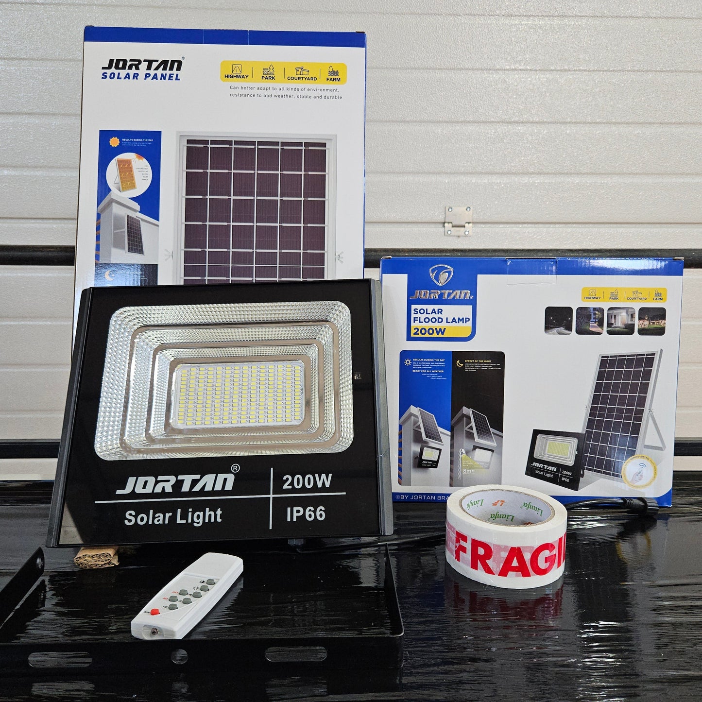 Proiector Solar Jortan 1200W 600W 400W 200W 100W 50W + Panou Solar + Kit Montaj